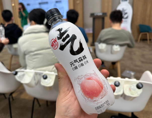 元氣森林換新包裝設(shè)計，気變氣了！